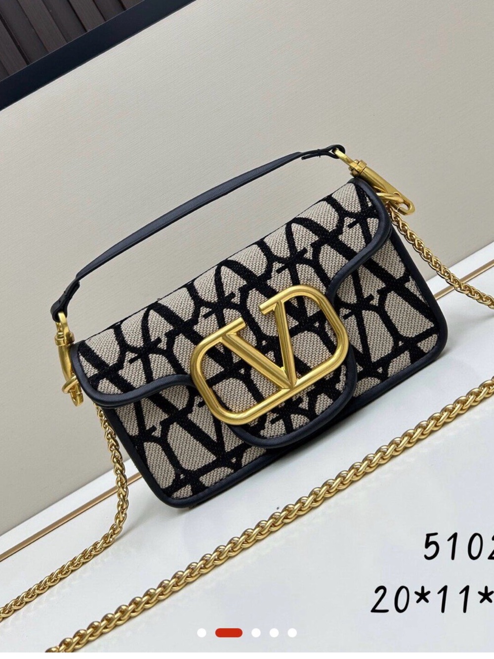 A Classy Chic Boutique Gray Patterned Crossbody with Gold Hardware